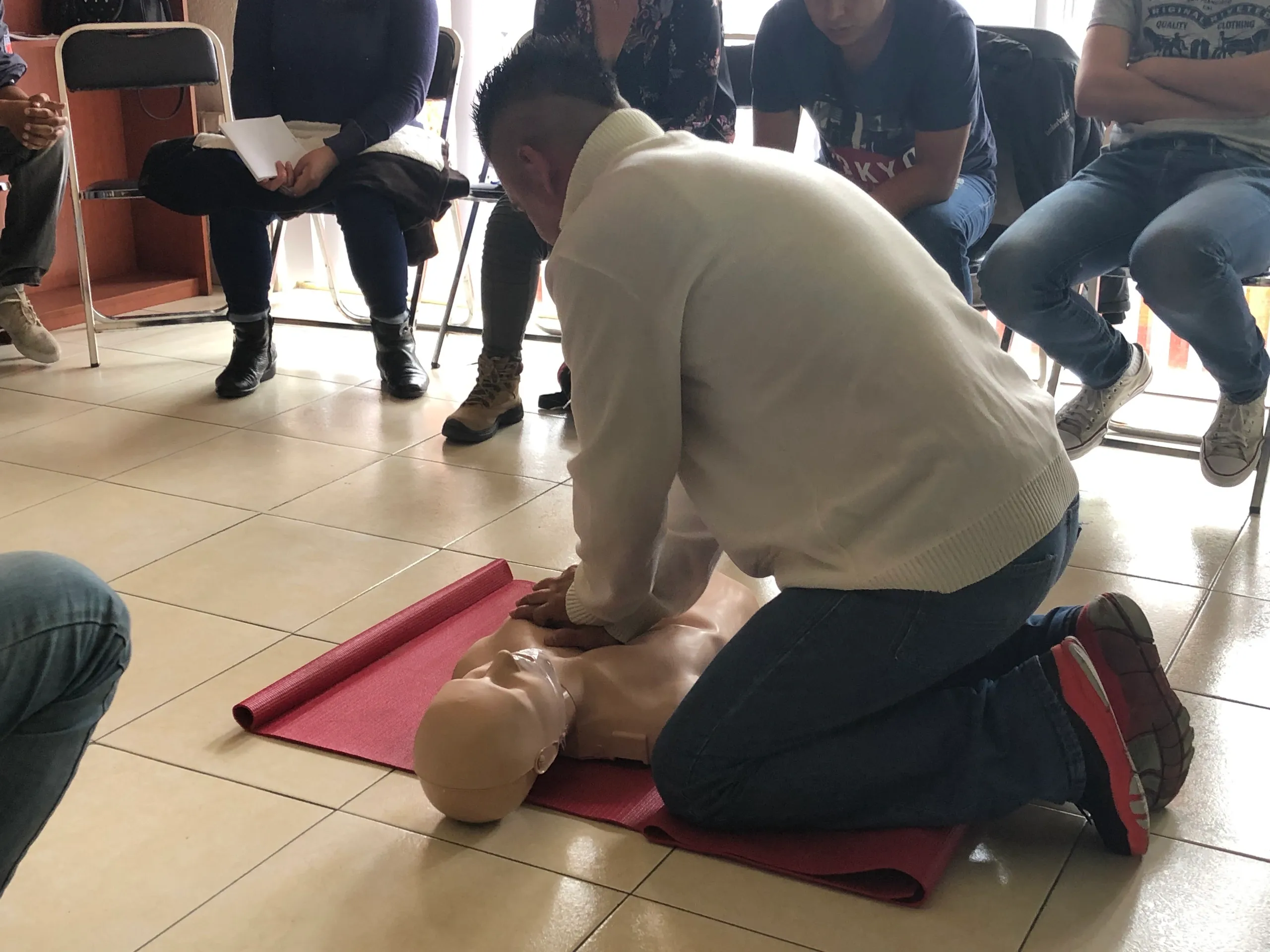 Icono de cursos presenciales en Taddle Training